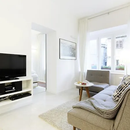 Apartment A4 *